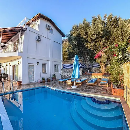 Villa Paradise Villas *