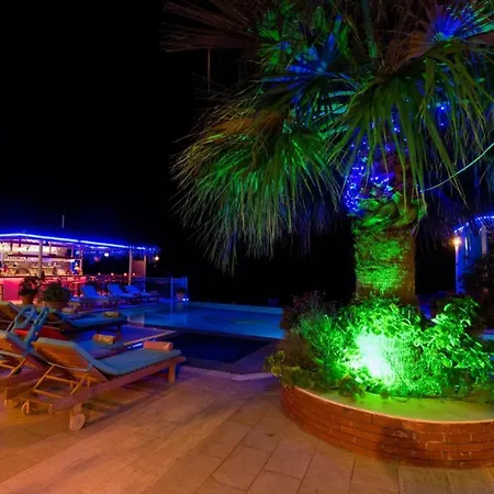 Villa Paradise Villas
