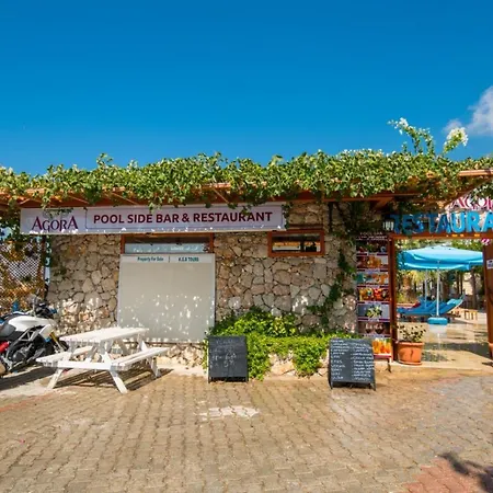 Villa Paradise Villas *